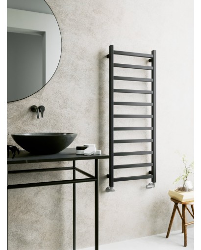 Радиатор за баня Lungo Black 1320